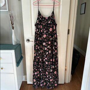 NWT Maxi‎ Dress with cutouts